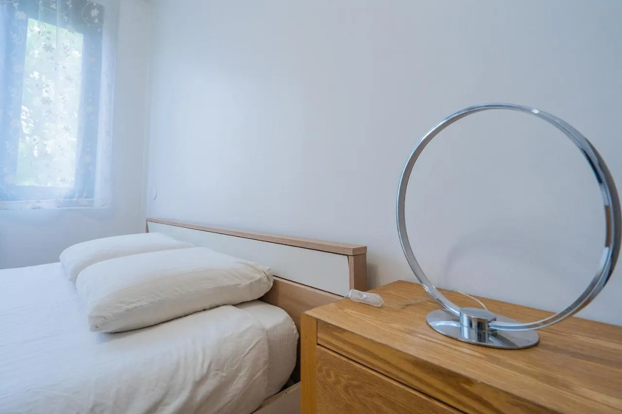 Room In Toulouse - Studio 2 Proche Airbus A Toulouse St Martin Du Touch 0*,  Fransa