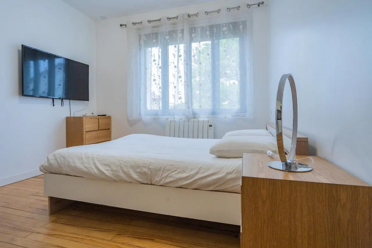 Daire Room In Toulouse - Studio 2 Proche Airbus A Toulouse St Martin Du Touch